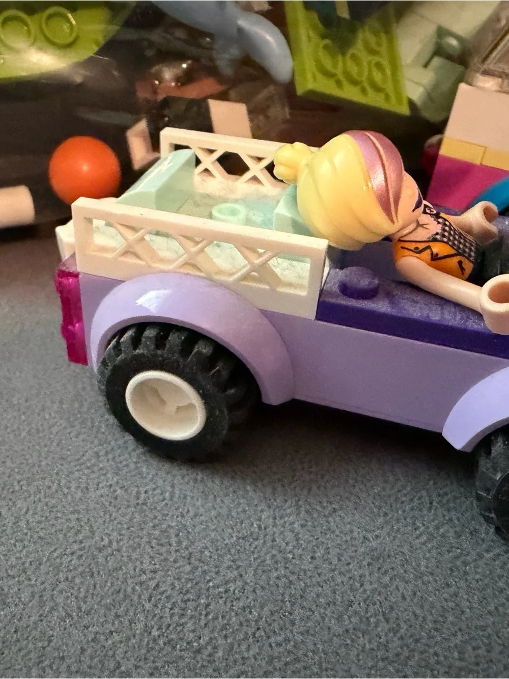 Lego White, Purple, Pink & Blue Ice Cream Van and Car Play Set